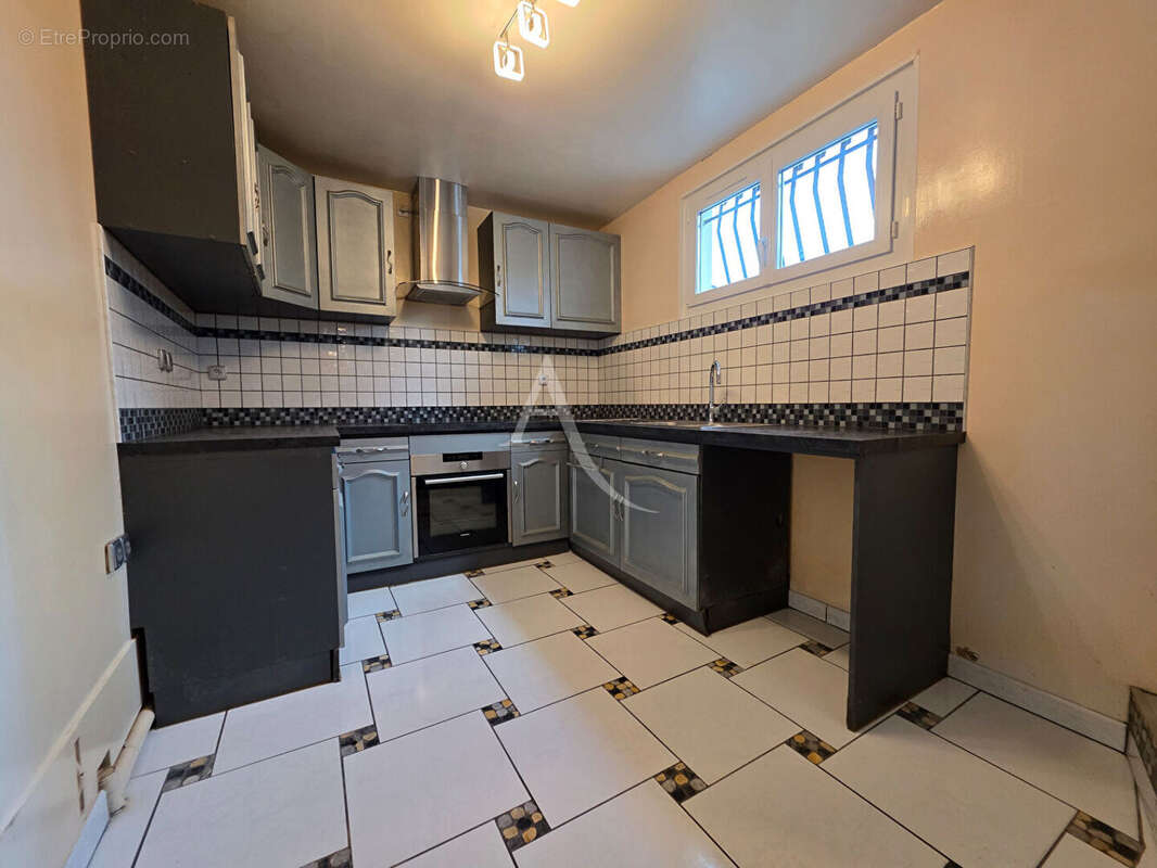 Maison à MAY-EN-MULTIEN