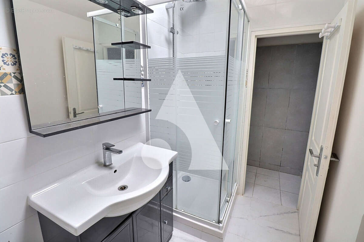 Maison à MERY-SUR-OISE