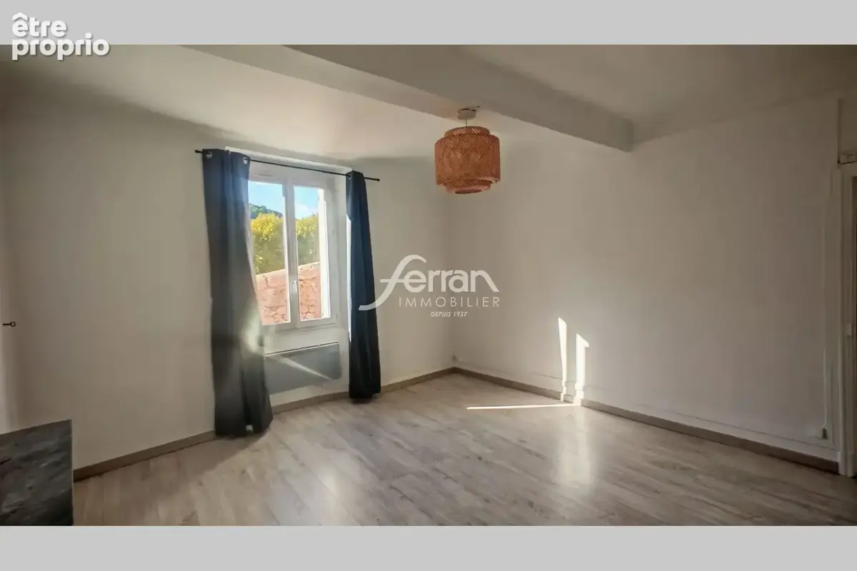 Appartement 3 pièces 62 m² à vendre à Entrecasteaux (83570) - photo 2