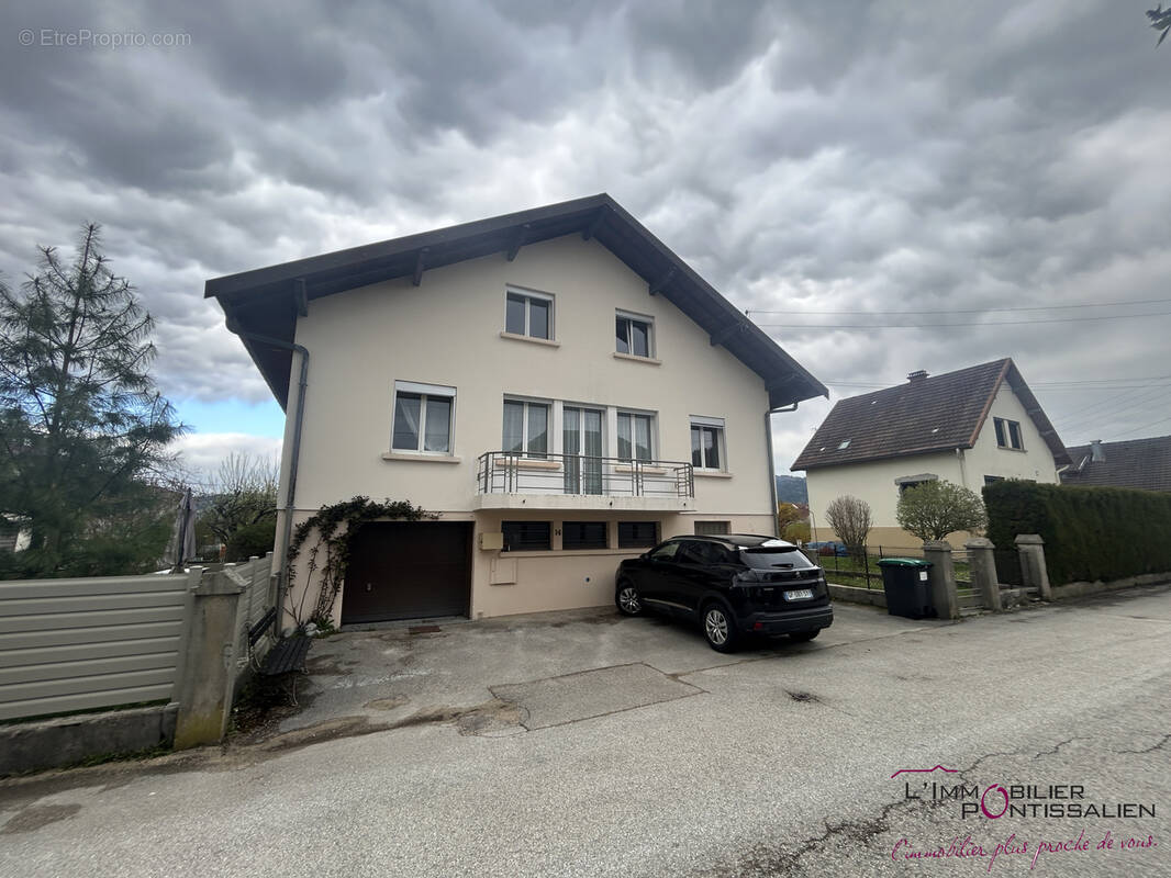 Maison à PONTARLIER