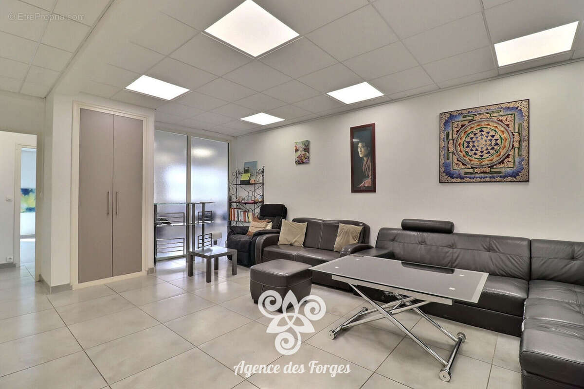 Bureaux - Nantes secteur Mangin-Beaulieu - 103.47 m² - photo 6