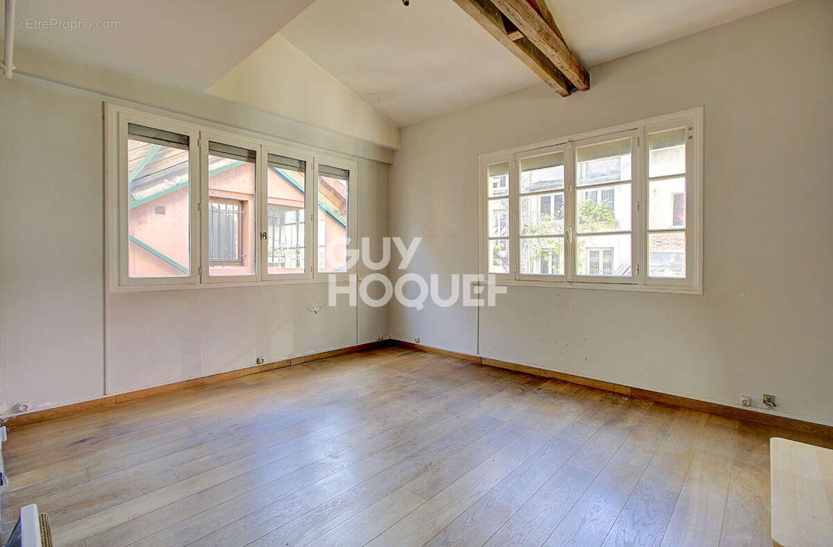 Appartement à PARIS-20E