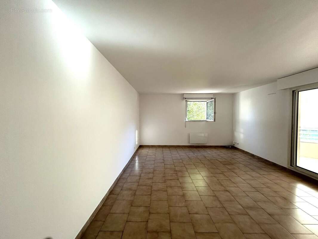 Appartement à MARSEILLE-9E