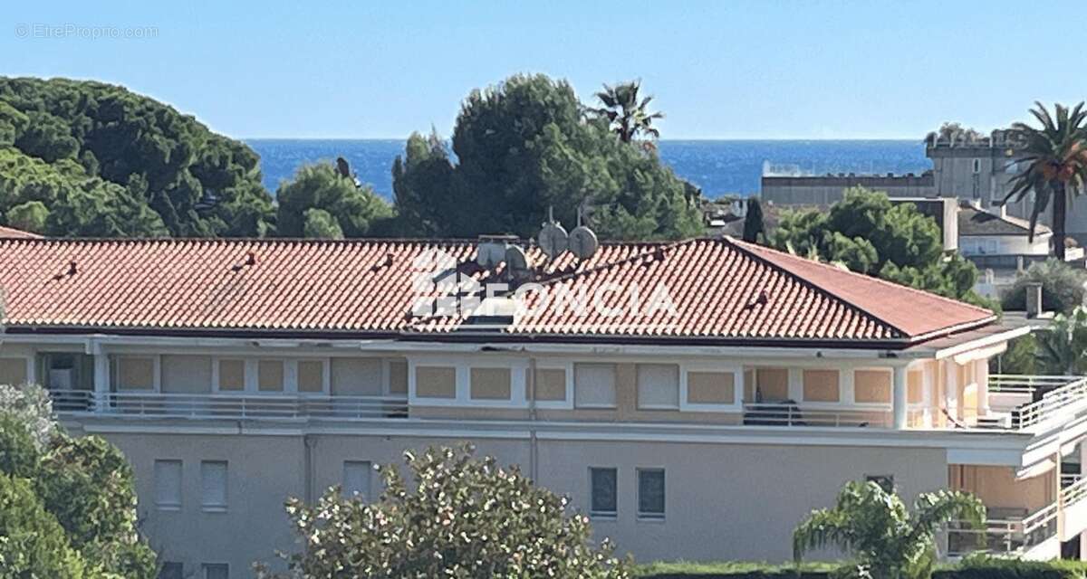 Appartement à VALLAURIS