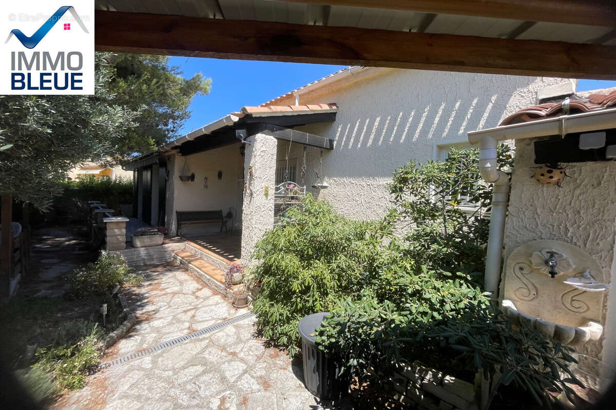 Maison à CHATEAUNEUF-LES-MARTIGUES