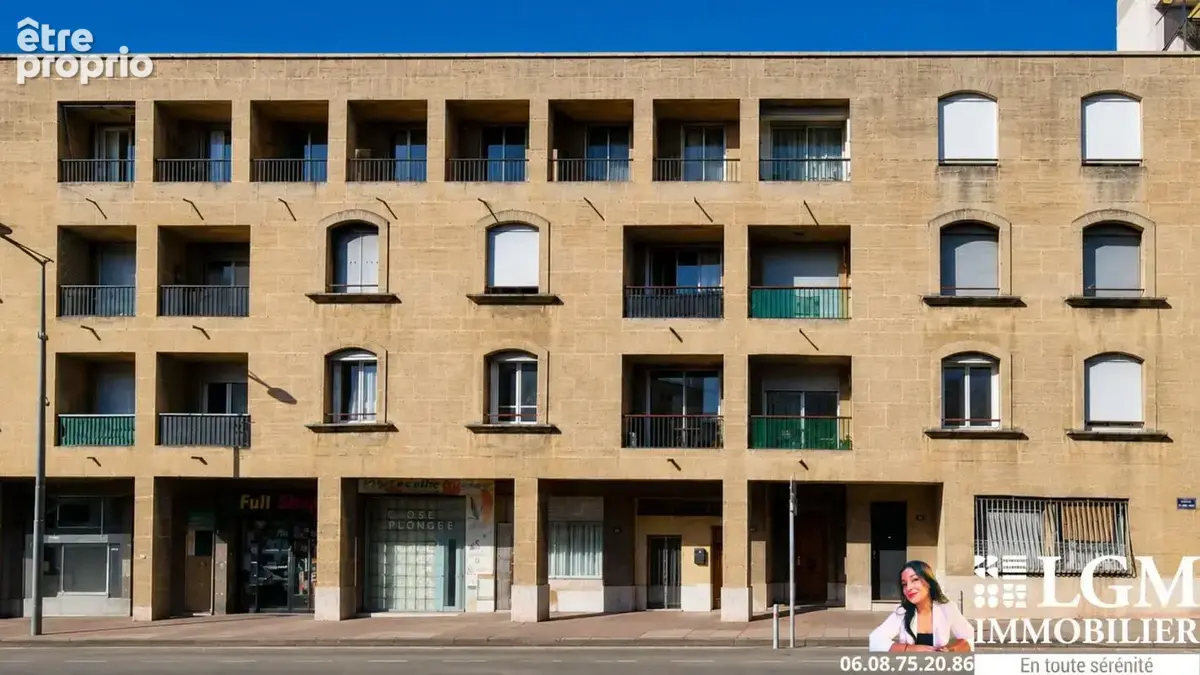 VIEUX-PORT – T3 90 m² – Grands volumes – Balcon – Cave - photo 12