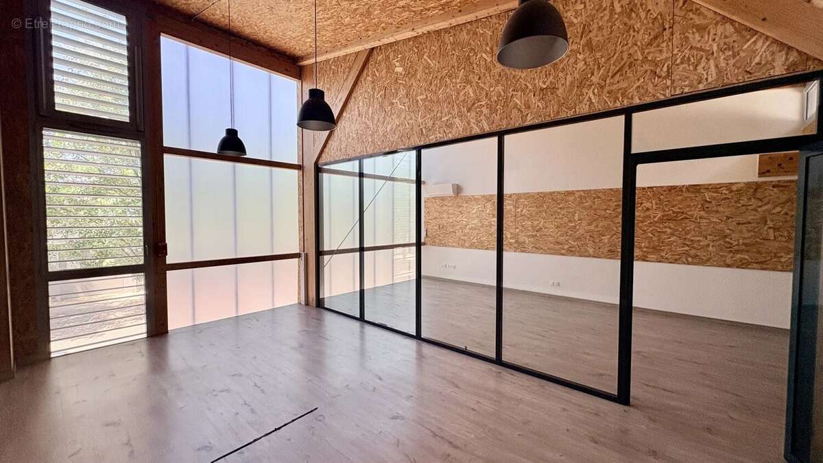 Local commercial à vendre avec BEL AIR - photo 12