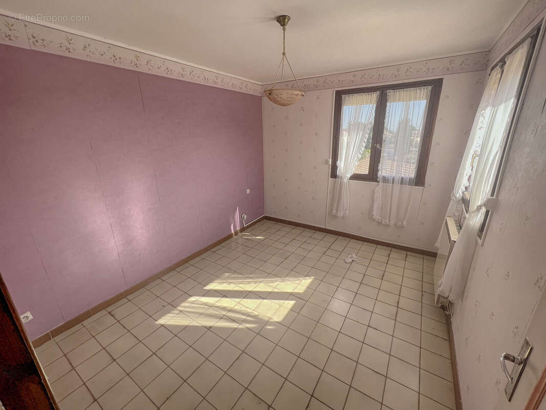 Cournonterral   Villa d'Architecte T5 (135 m2) + Dépendance (65 m2) - photo 7