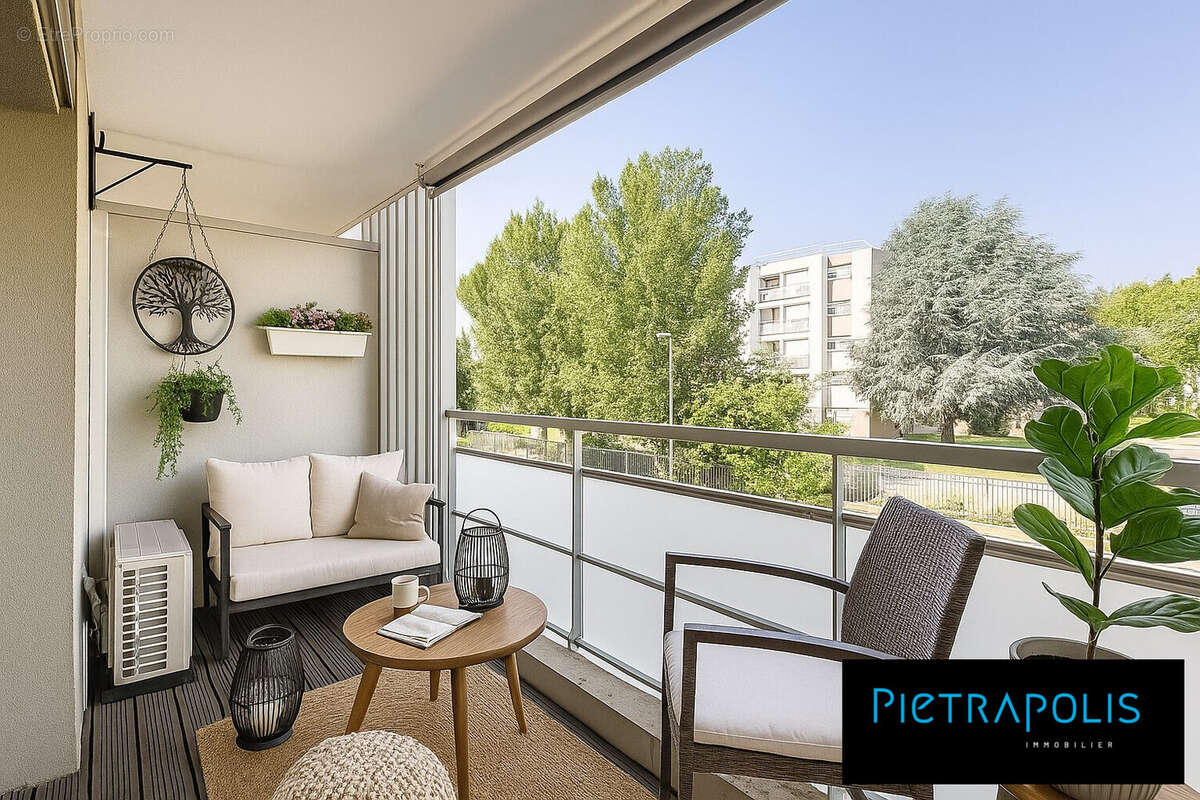 Appartement à NEUVILLE-SUR-SAONE