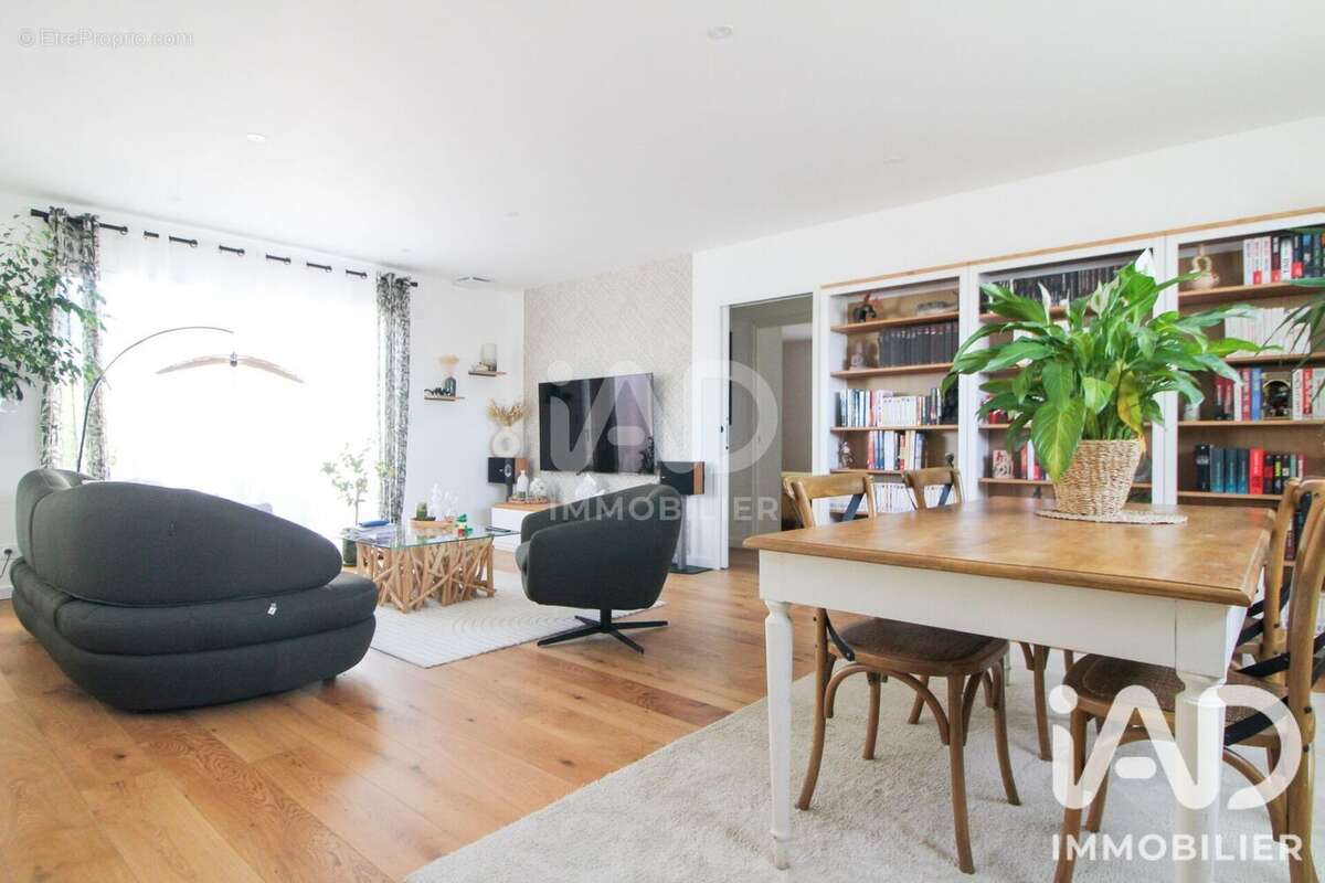 Maison 122 m² à Millau  - photo 2