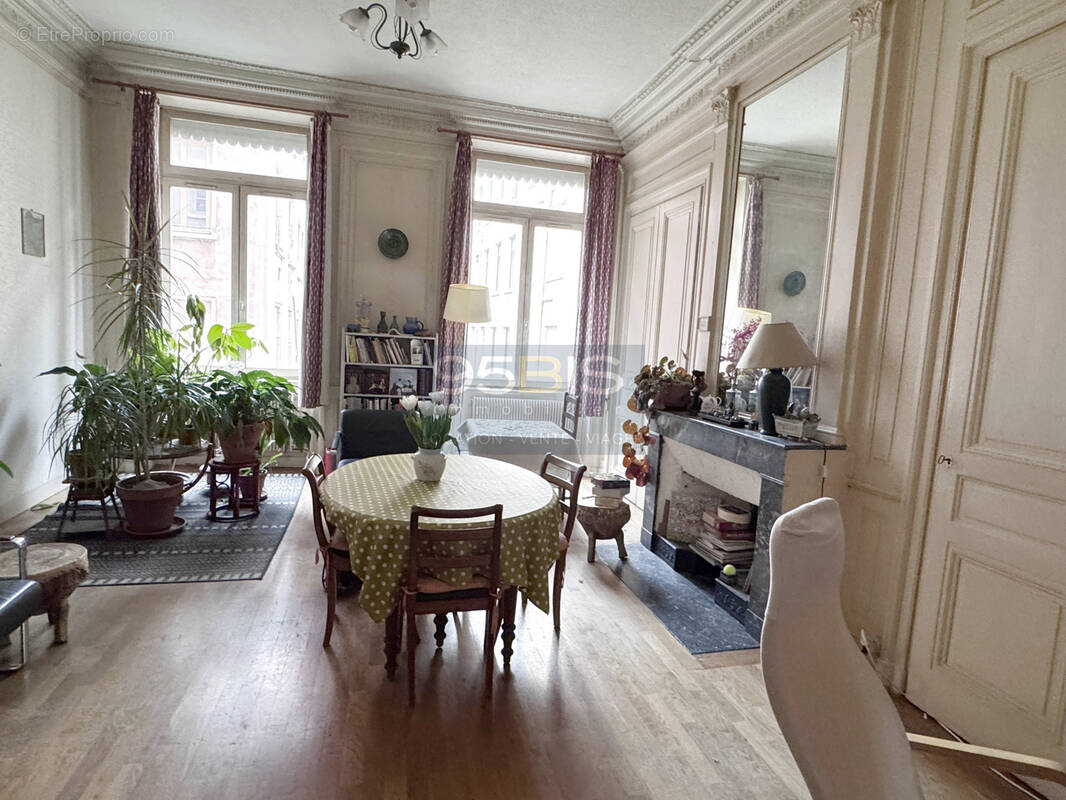 Appartement à LYON-1E