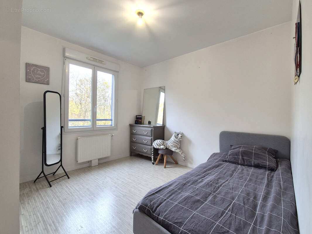 Maison à VERT-SAINT-DENIS