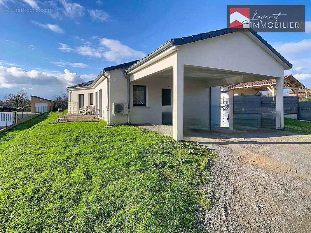 Maison à PONT-DE-VAUX