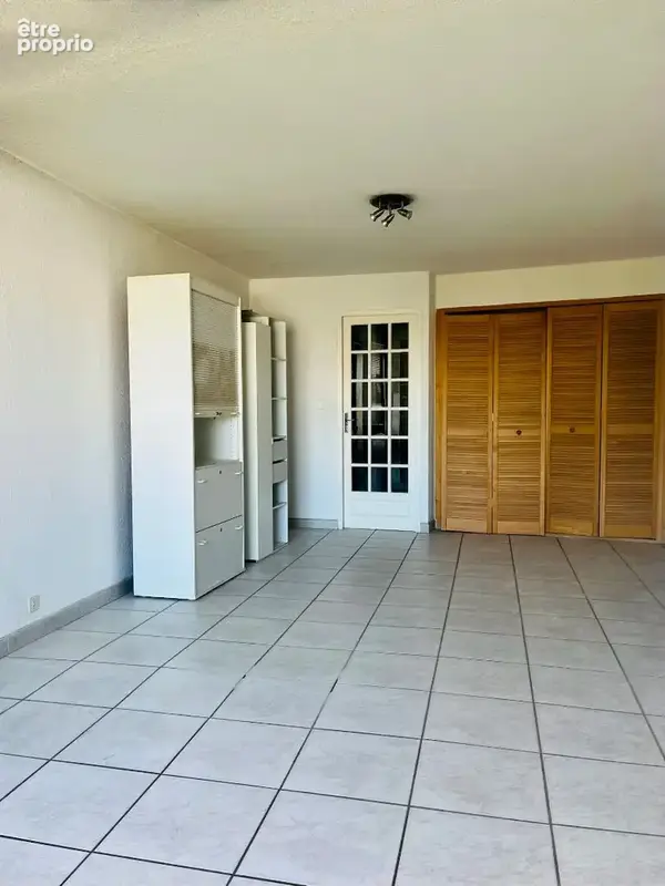 À 100 m de la plage, Studio cabine à rénover avec box et cellier, au Couchant - photo 4