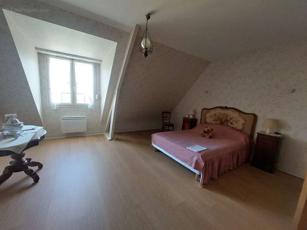 Maison à SAINTE-MAURE-DE-TOURAINE