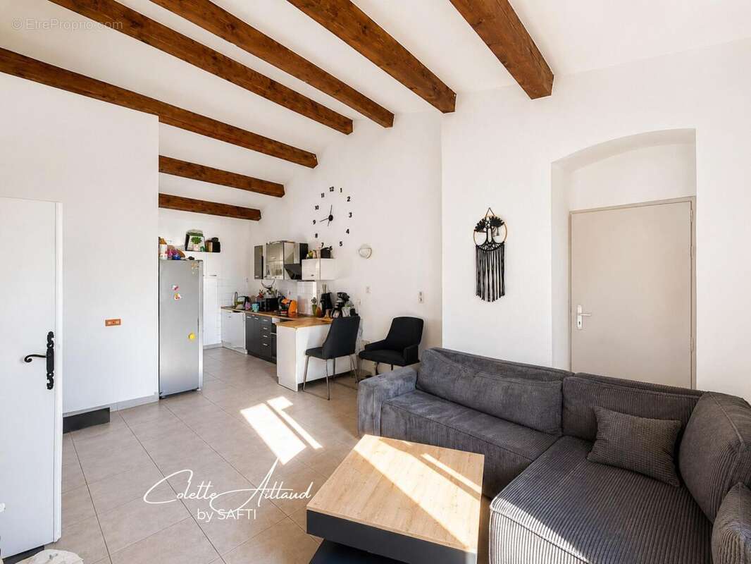Photo 3 - Maison à GREASQUE