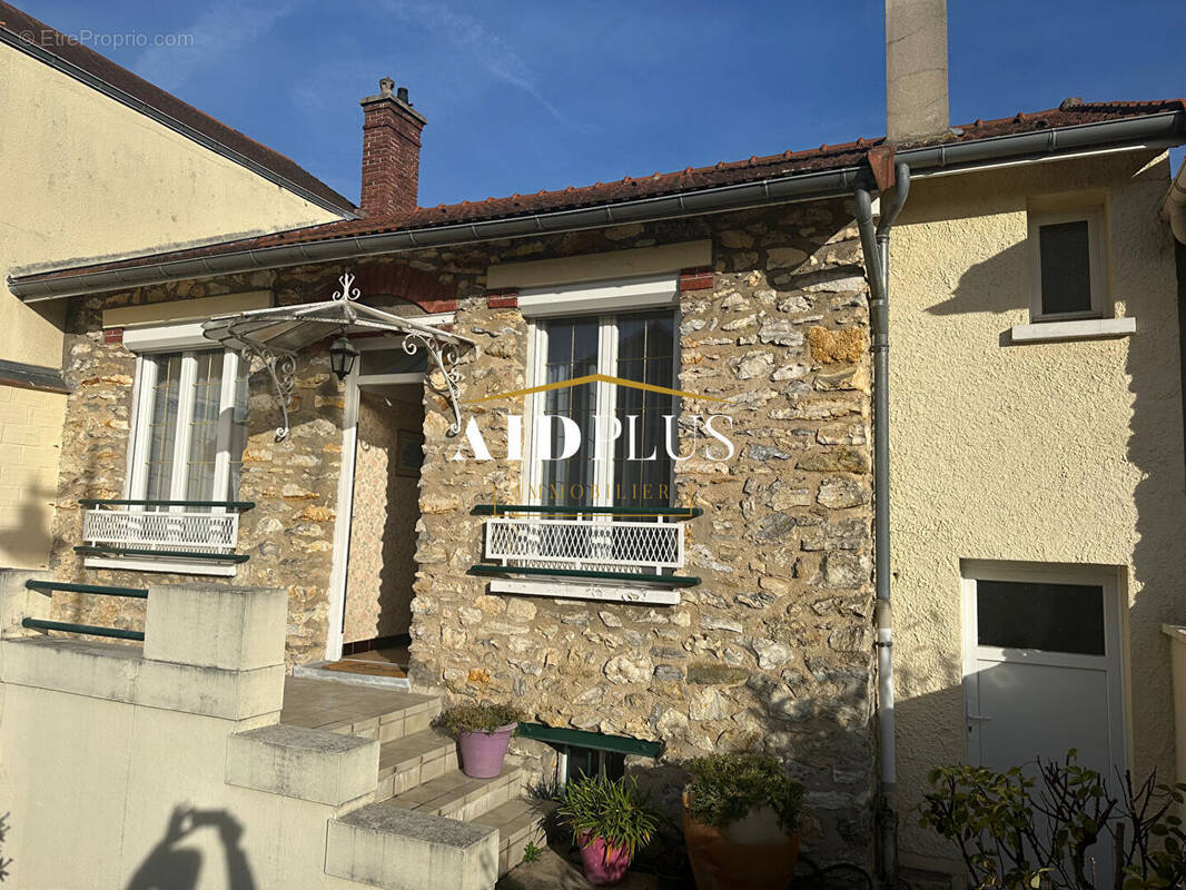 Maison à SAINT-PRIX