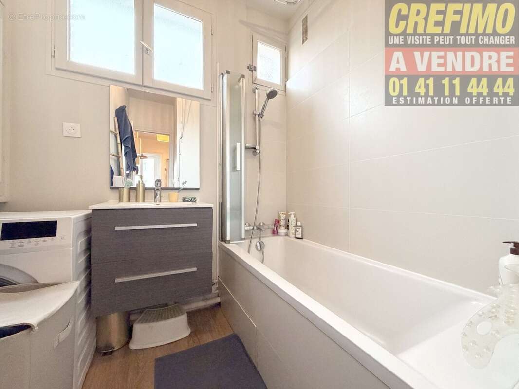 Appartement à COURBEVOIE