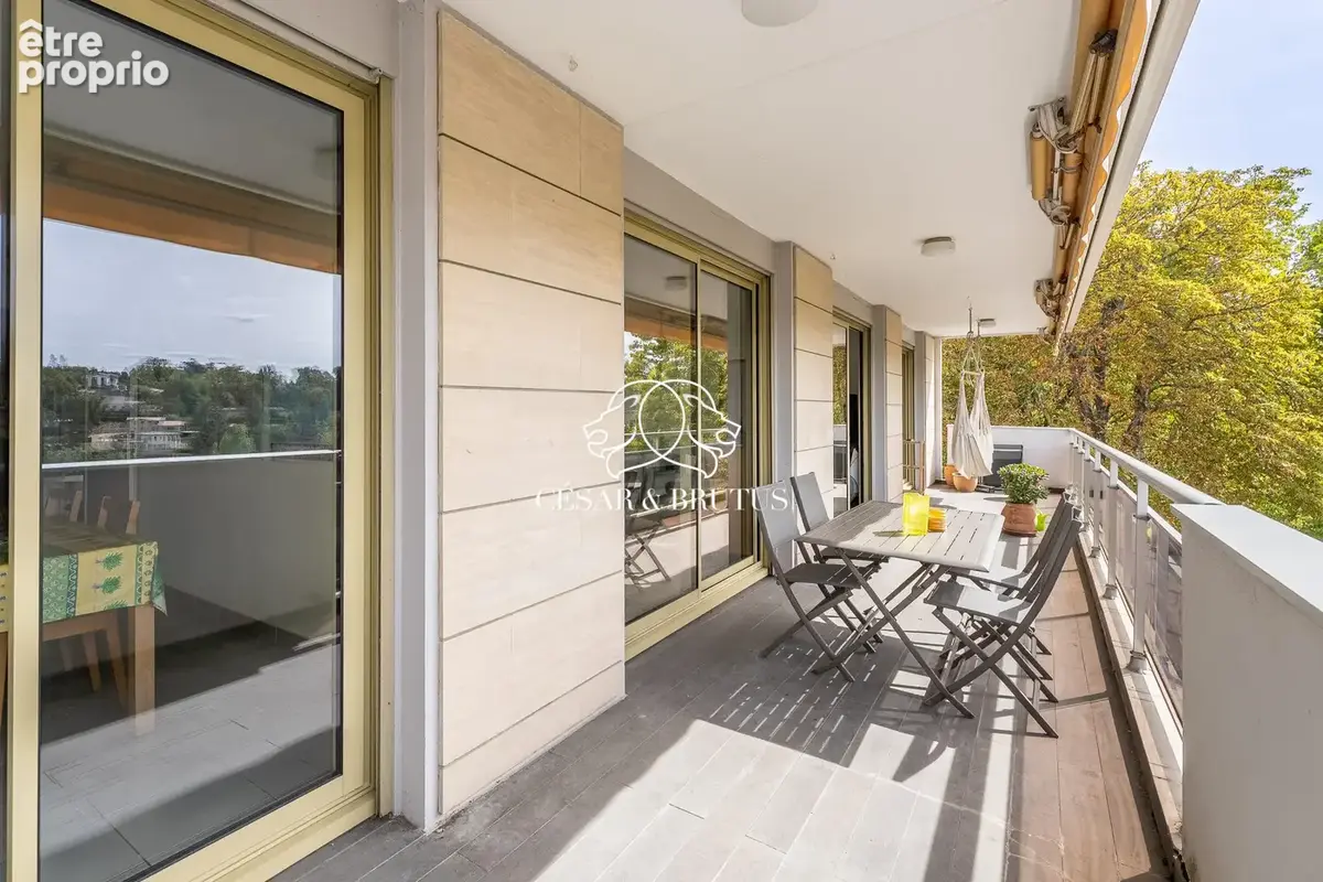 Appartement 6 pièces 145 m² à vendre à Charbonnieres-Les-Bains (69260) - photo 3
