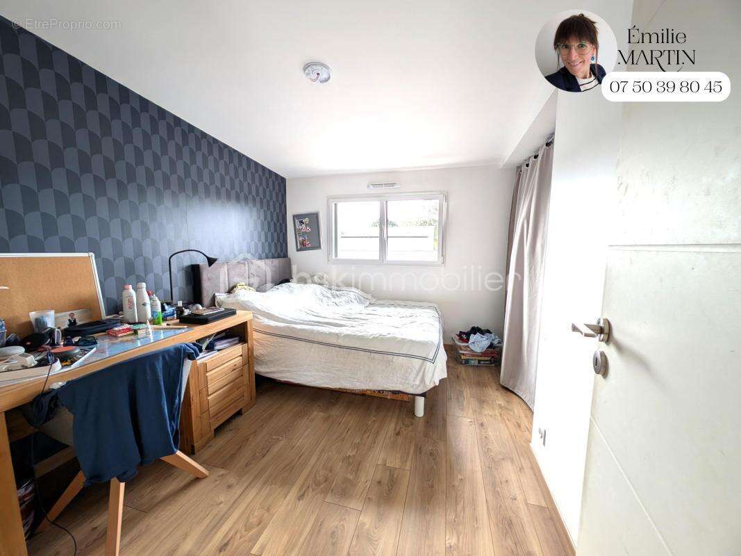 Aux portes de Rennes, à seulement 5 minutes du centre de Cesson-Sévigné, laissez-vous séduire par cette magnifique maison contem - photo 23