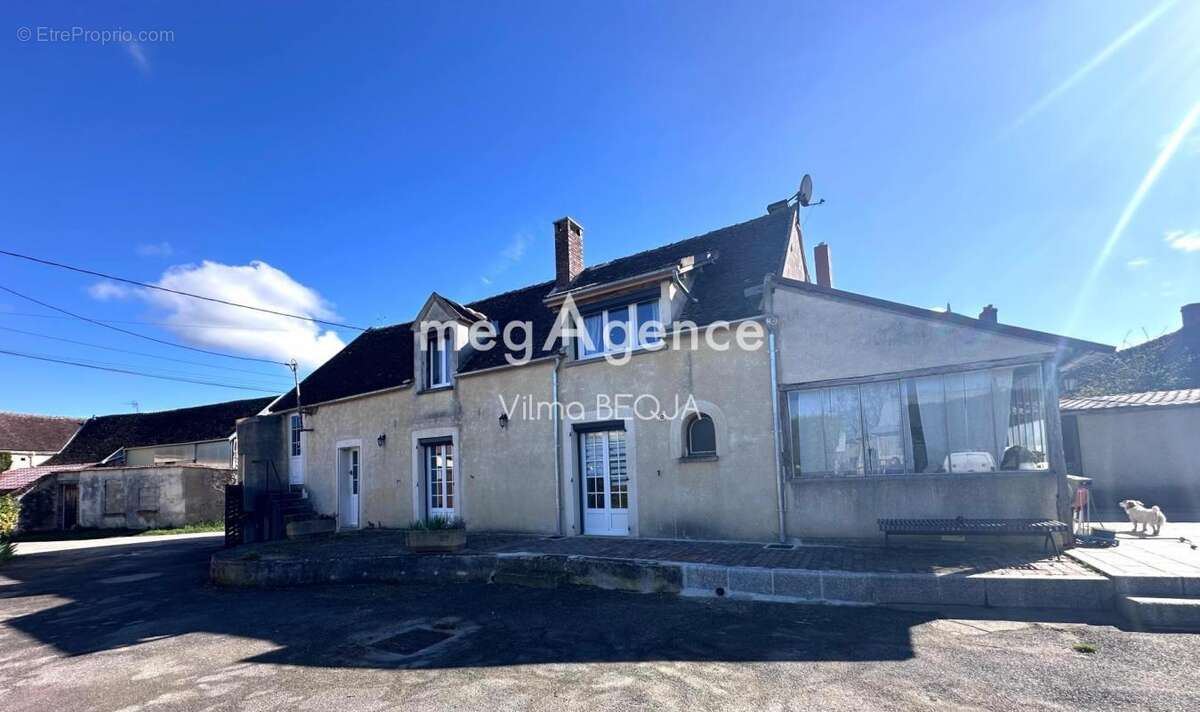 Maison à THORIGNY-SUR-OREUSE