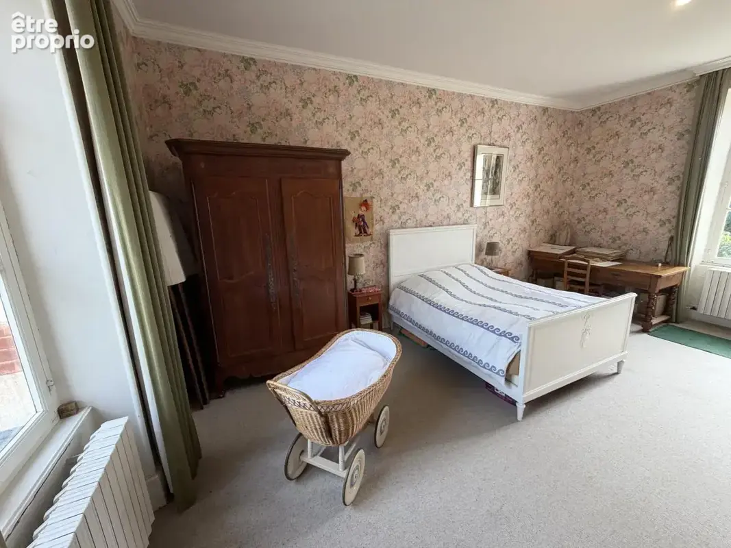 Maison 250 m² à Le Puiset-Dore  - photo 8
