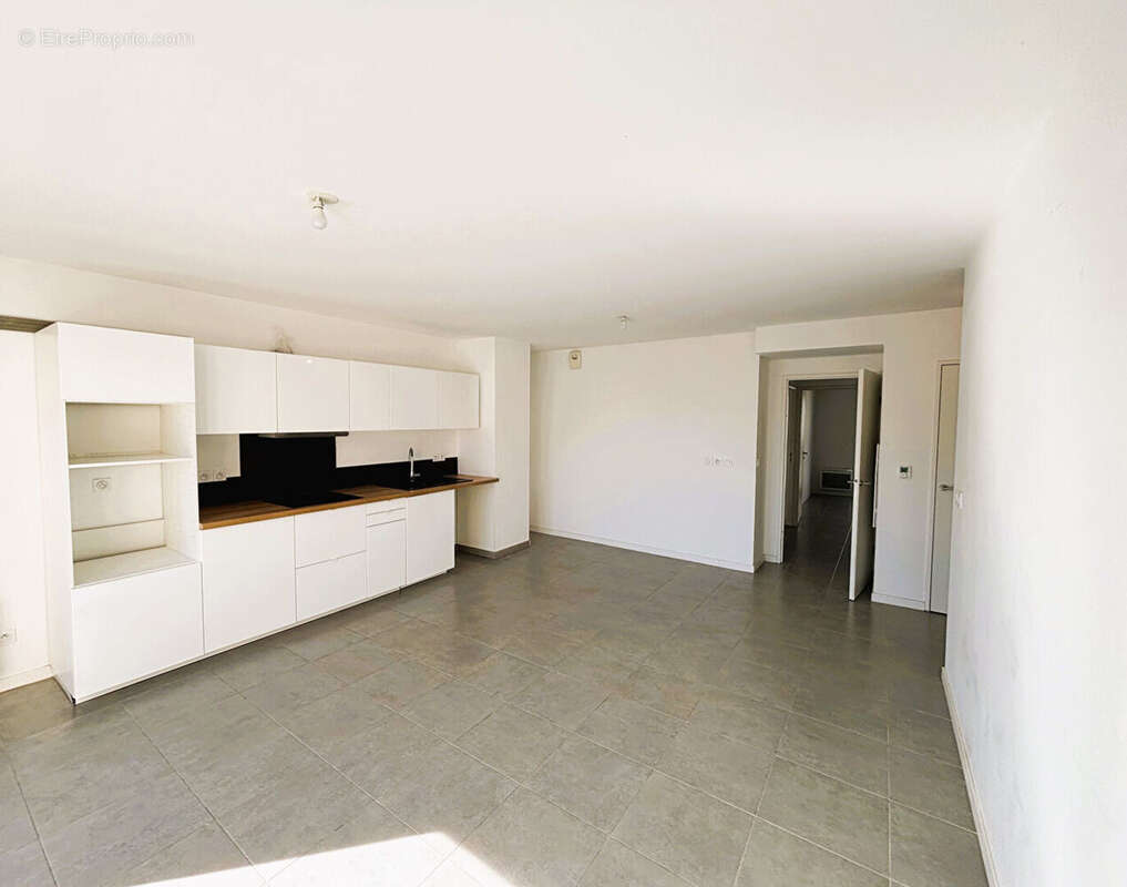 Appartement à ROUSSET