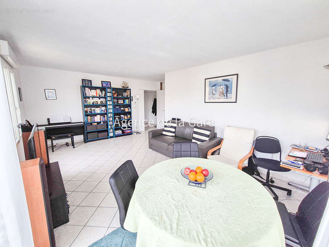 Appartement à CARRIERES-SUR-SEINE