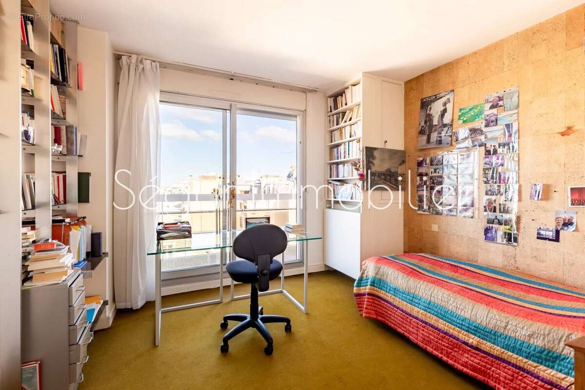 Appartement à PARIS-15E