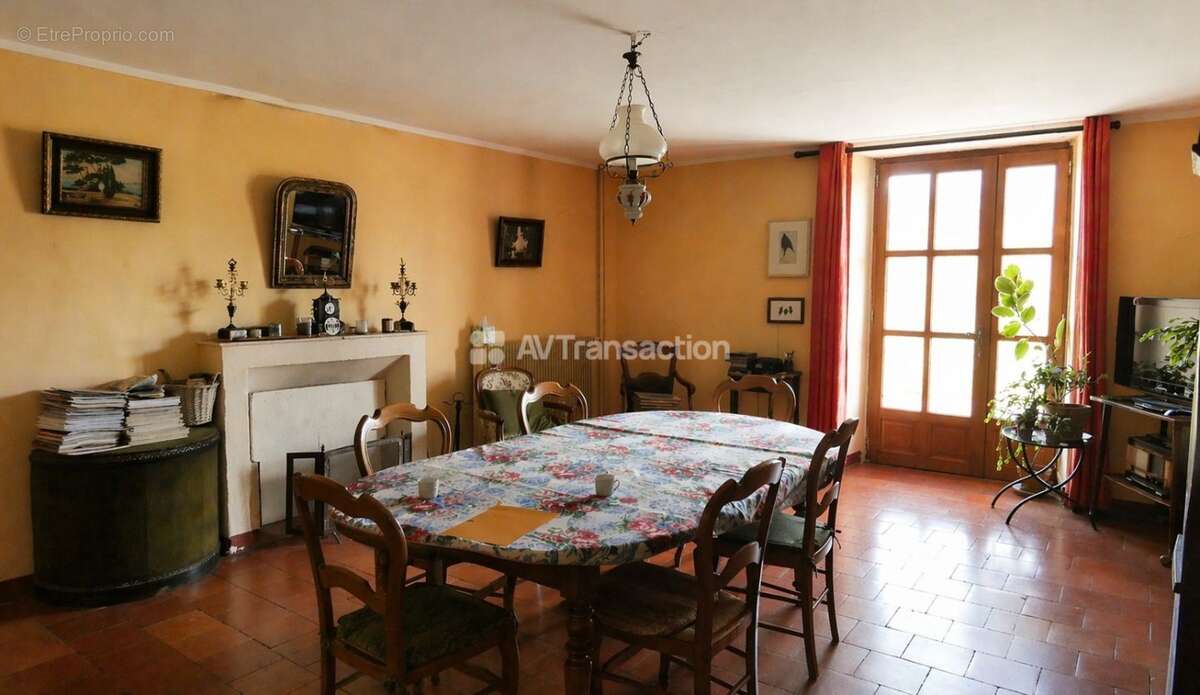 Maison à LASALLE