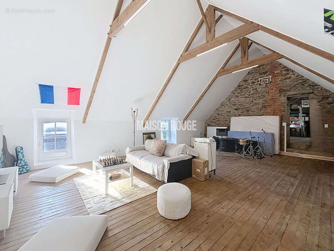 Maison à MINIAC-MORVAN