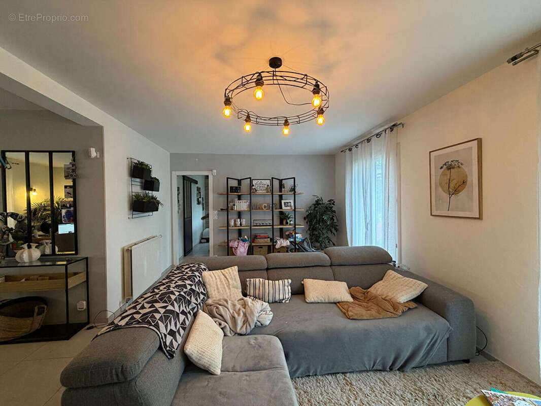 Maison à VERNEUIL-SUR-SEINE