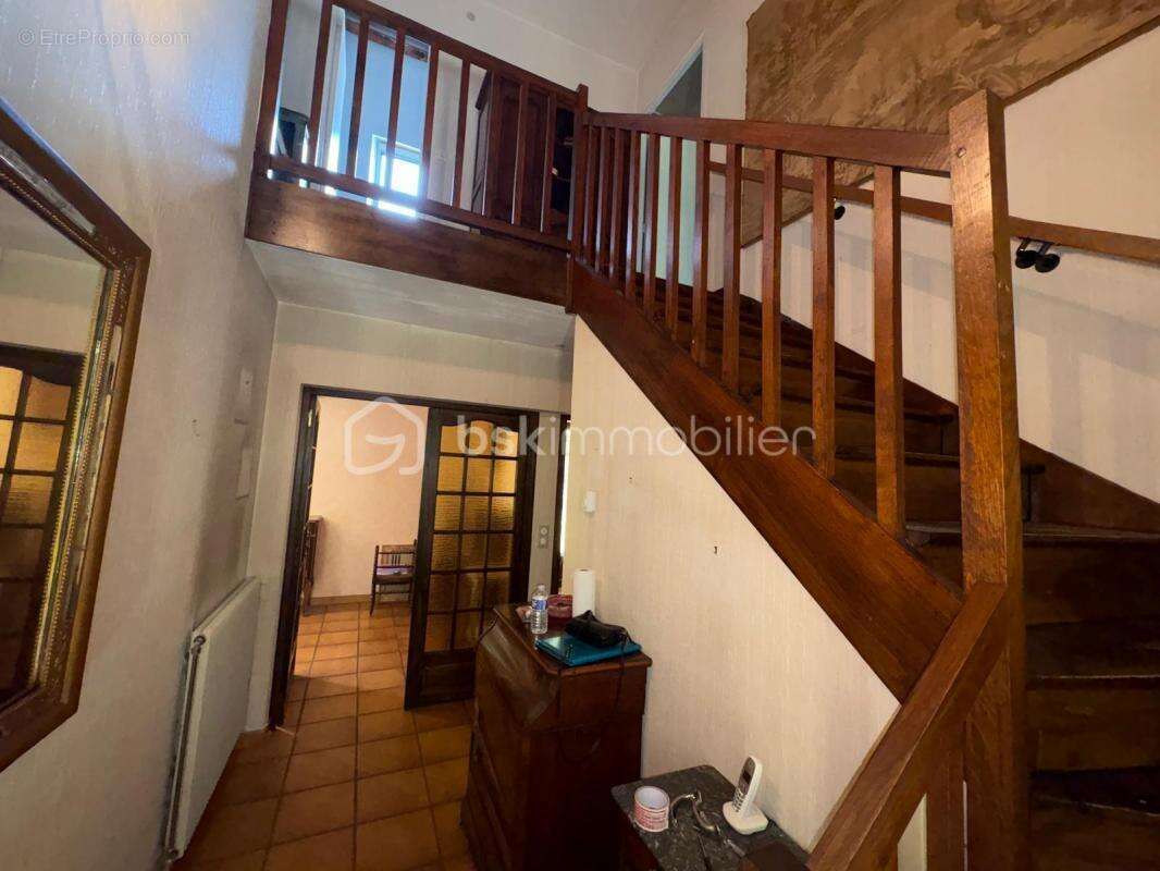 Maison à AVILLY-SAINT-LEONARD