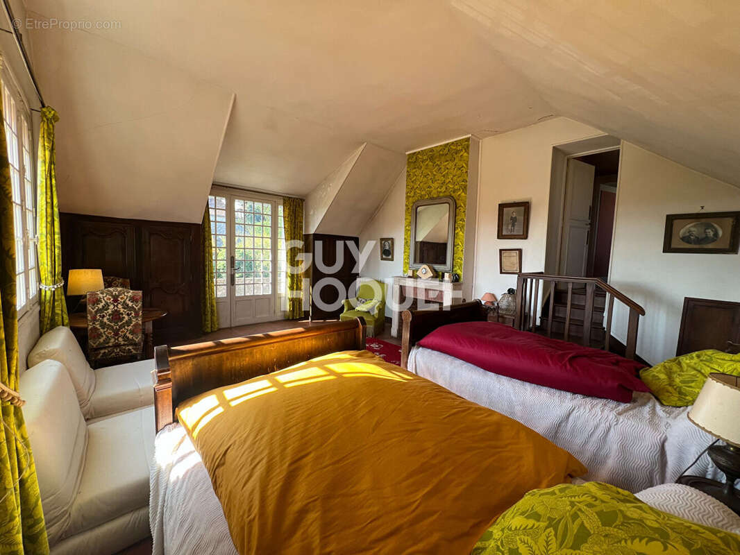 Maison à FONTAINEBLEAU