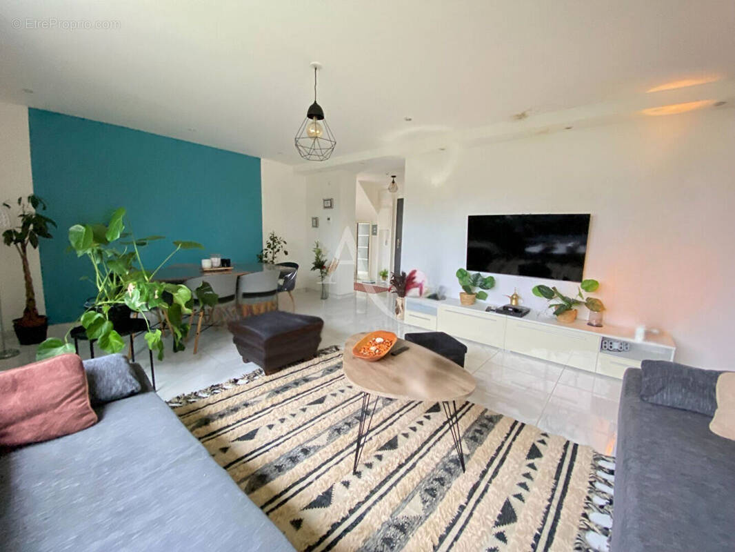 Maison à FLEURY-LES-AUBRAIS