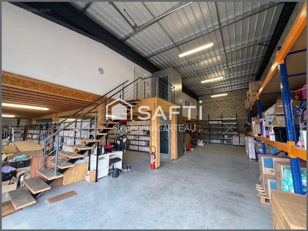Photo 4 - Commerce à MARTIGNAS-SUR-JALLE