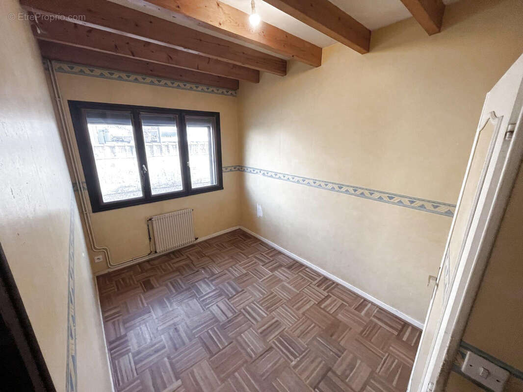 Maison à PAREMPUYRE