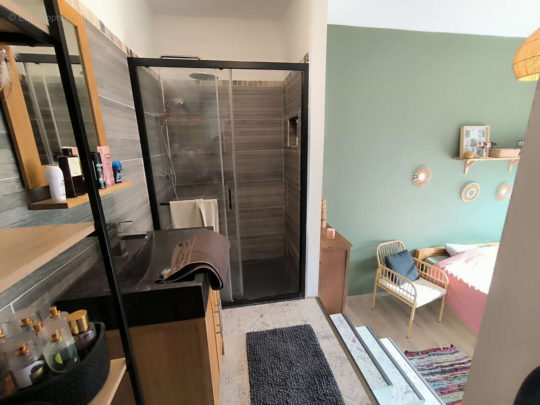 Maison à RIBAUTE-LES-TAVERNES