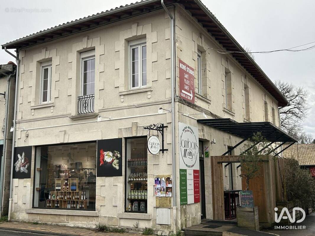 Photo 1 - Commerce à MIOS