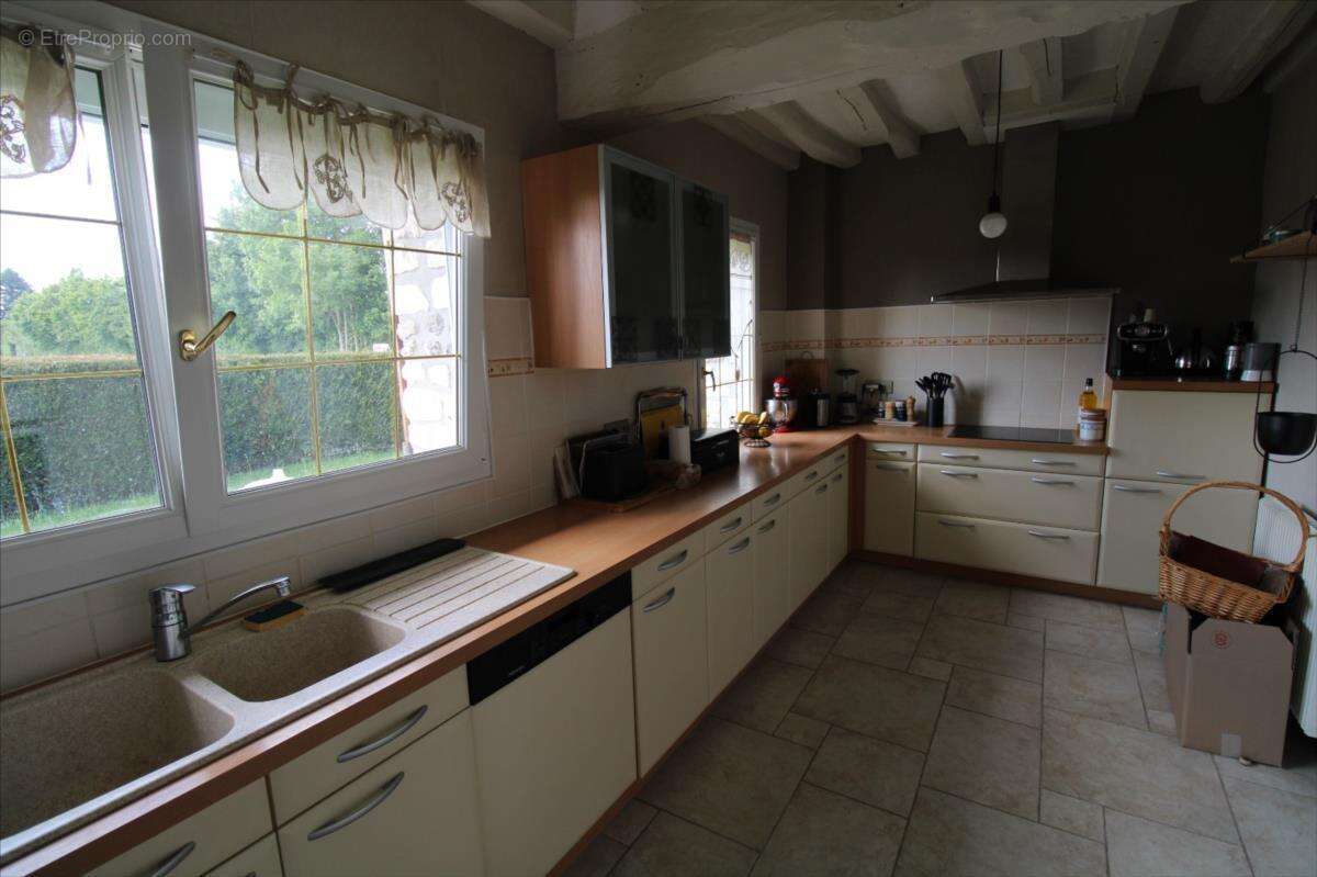 Maison à LA NEUVILLE-CHANT-D&#039;OISEL