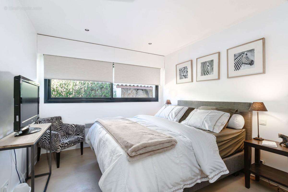 Maison à MANDELIEU-LA-NAPOULE