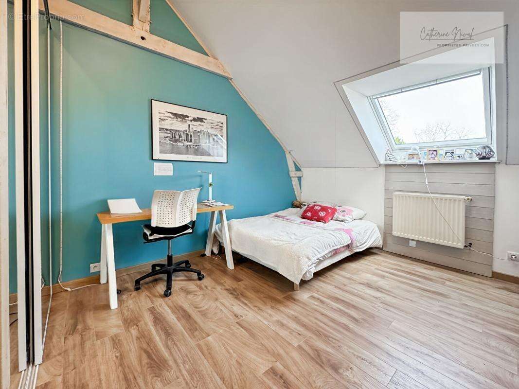 Maison ,   6 chambres , 260 m² .Terrain 2 700 m² .Guérande - photo 9