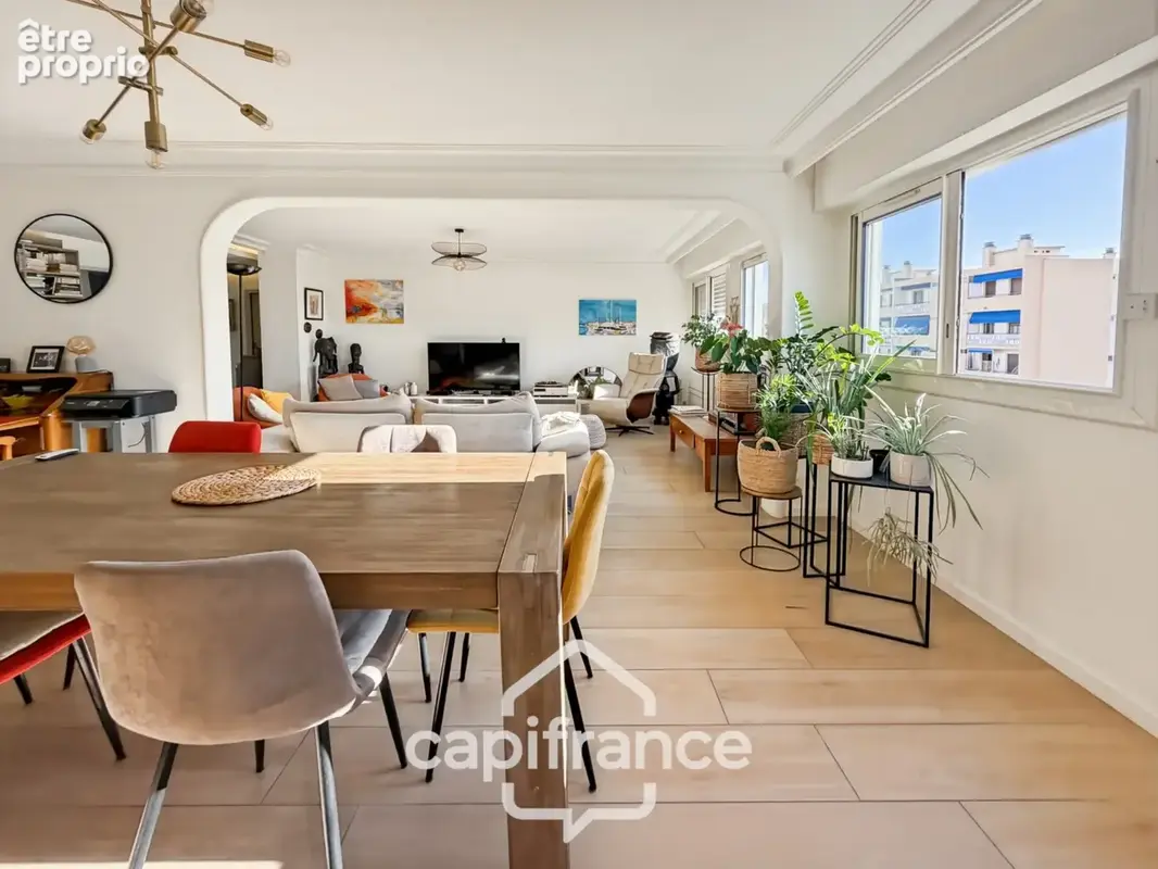 Appartement à vendre 4 pièces HYERES (83) - 147m2- 4ème et dernièr Etage- Accès direct GARAGE - photo 6