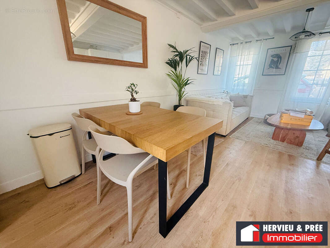 Maison à LUC-SUR-MER