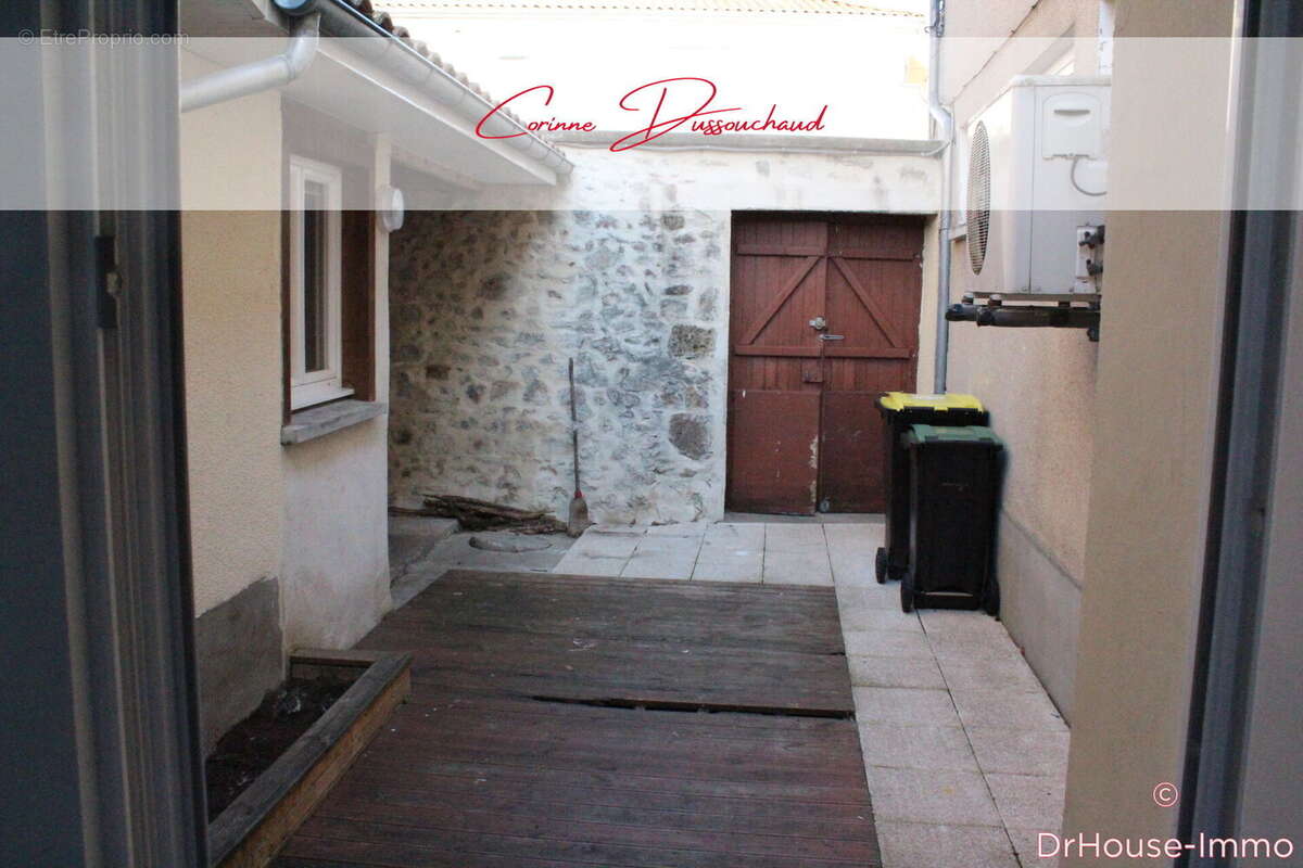 Appartement à CHABANAIS