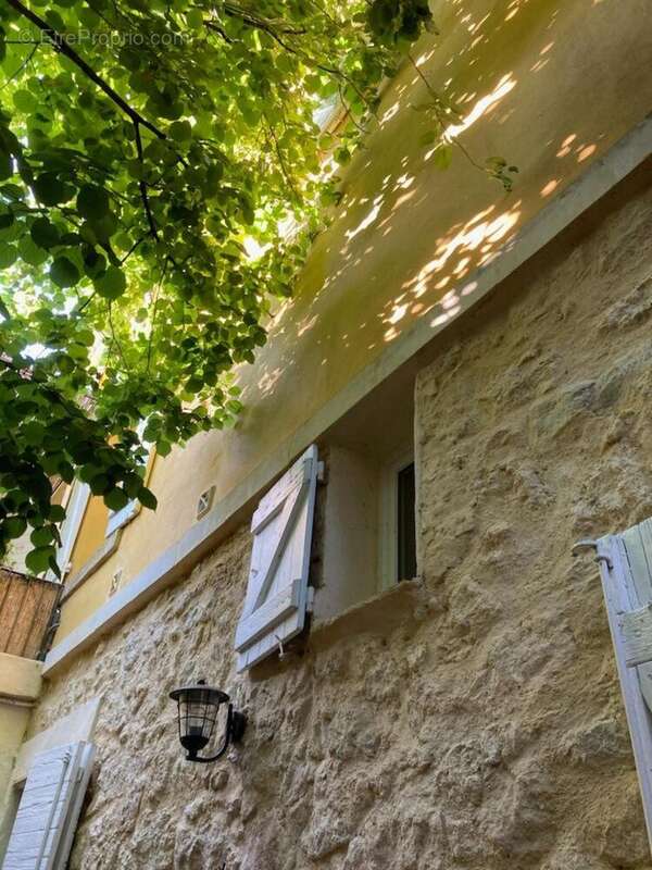 Photo 8 - Maison à LA ROQUE-D'ANTHERON