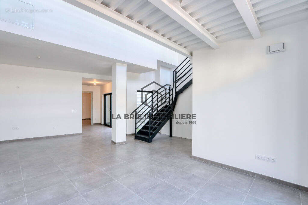 Appartement à MONTGERON