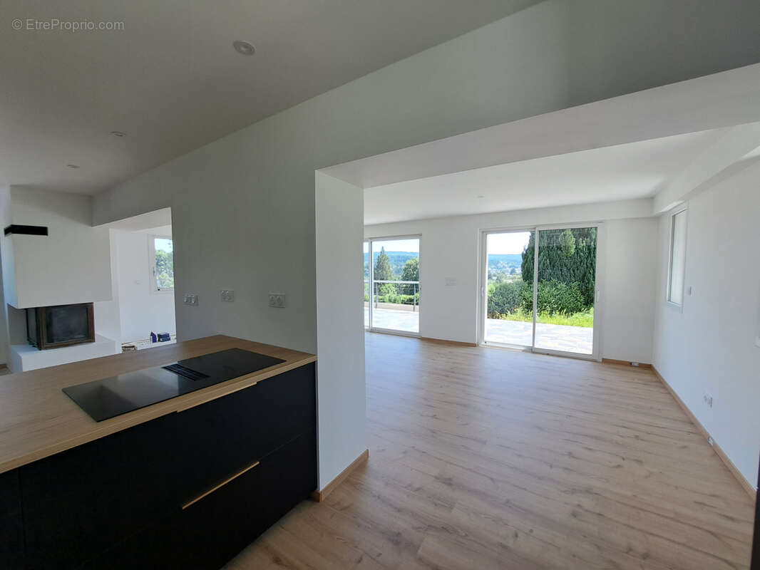 Maison à LE CHAMBON-SUR-LIGNON