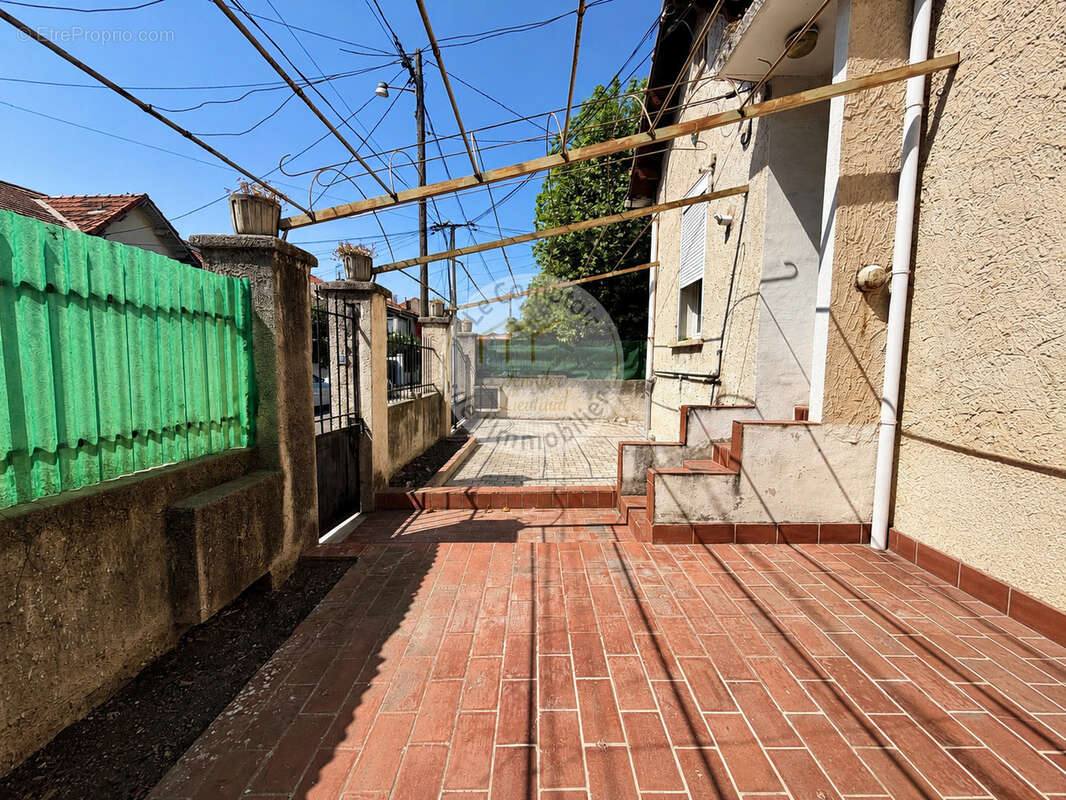 Sainte marguerite: maison de caractère avec piscine   emplacement d'exception ! - photo 21