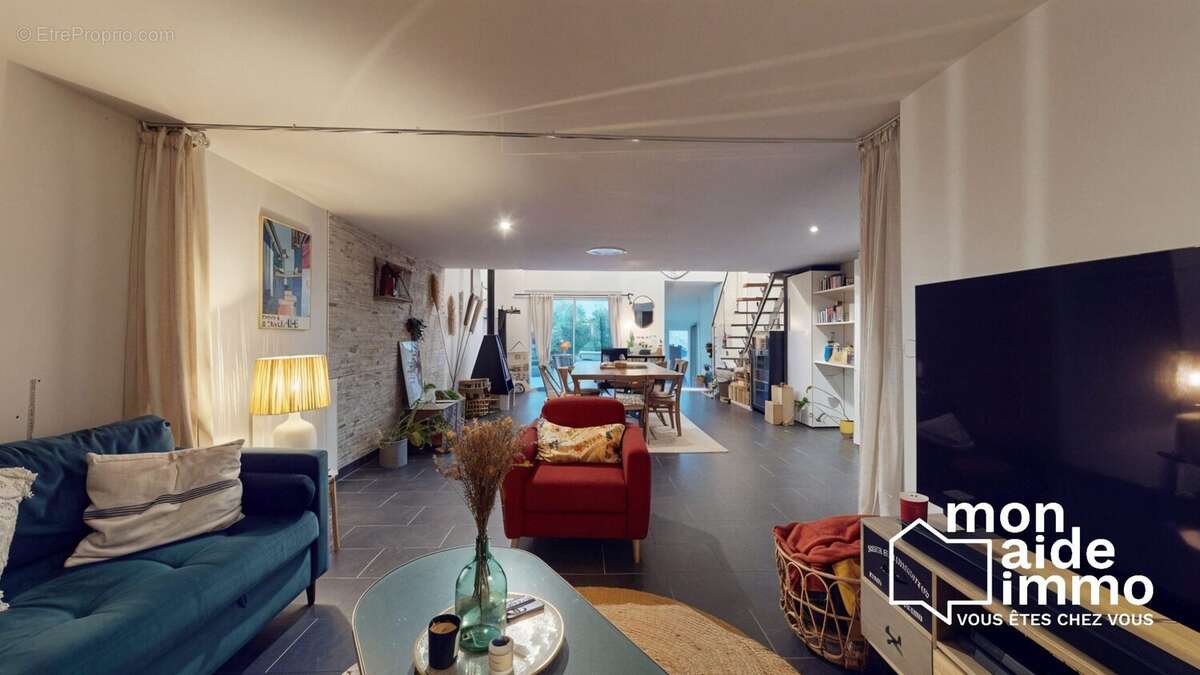 Maison à SAINT-CAPRAIS-DE-BORDEAUX